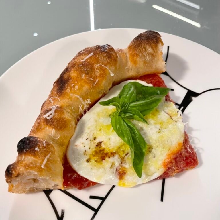 CONFINE - PIZZA E CANTINA