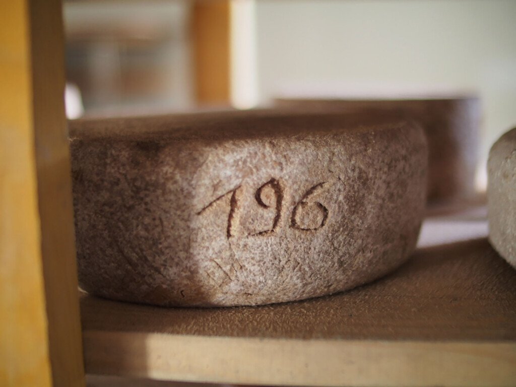 9 tomme 196