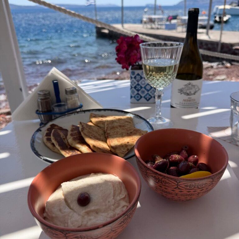 Armeni Santorini