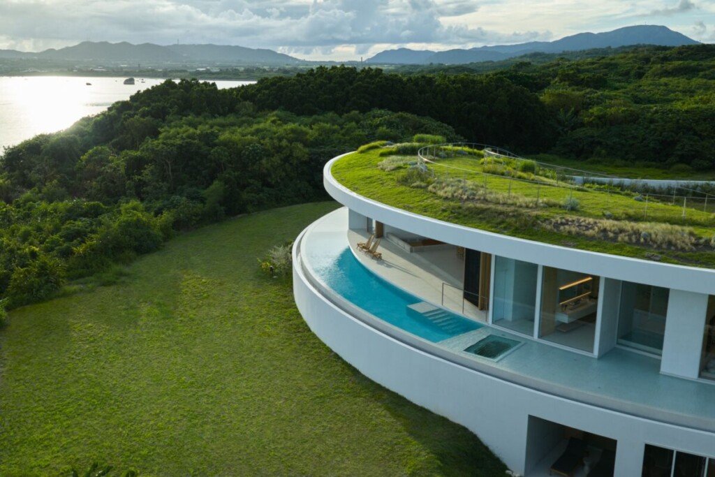 NOT A HOTEL ISHIGAKI THE NEW JAPAN